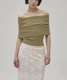 Seamless Offshoulder Knit 12610531
