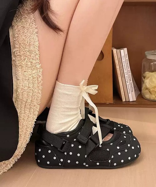 gossip!ロサンゼルス(ゴシップロサンゼルス)の「「Y2Kガーリー」 ドット柄 スポーツサンダル ベルクロ ストラップ メッシュ サンダル 厚底(サンダル・レディース・ホワイト/ブラック・L/XL/S)」の12枚目の写真