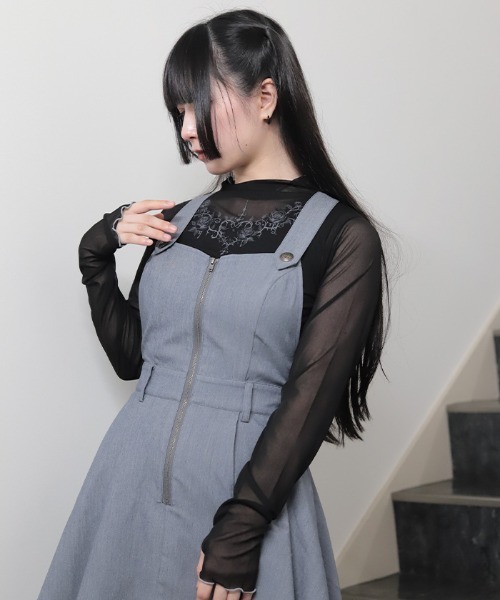 NIBBLE POISON(ニブルポイズン)の「ハートローズシアートップス(Tシャツ/カットソー・レディース・ワイン/ブラック・MEDIUM)」の1枚目の写真