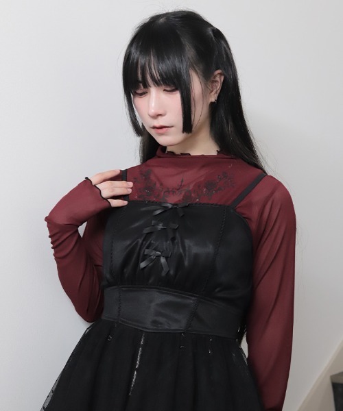 NIBBLE POISON(ニブルポイズン)の「ハートローズシアートップス(Tシャツ/カットソー・レディース・ワイン/ブラック・MEDIUM)」の6枚目の写真