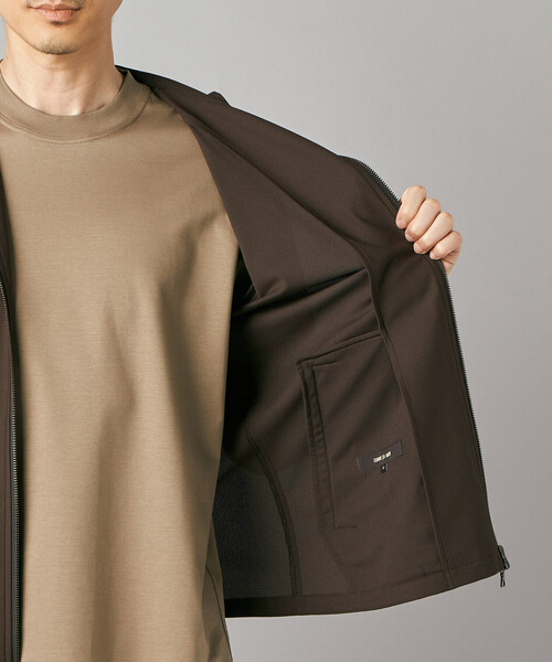 COMME CA MEN（コムサメン）の「【接触冷感・防しわ】レノクロストリコット ジップアップパーカ（ブルゾン・メンズ・ベージュ/ブラウン・M/L）」の5枚目の写真