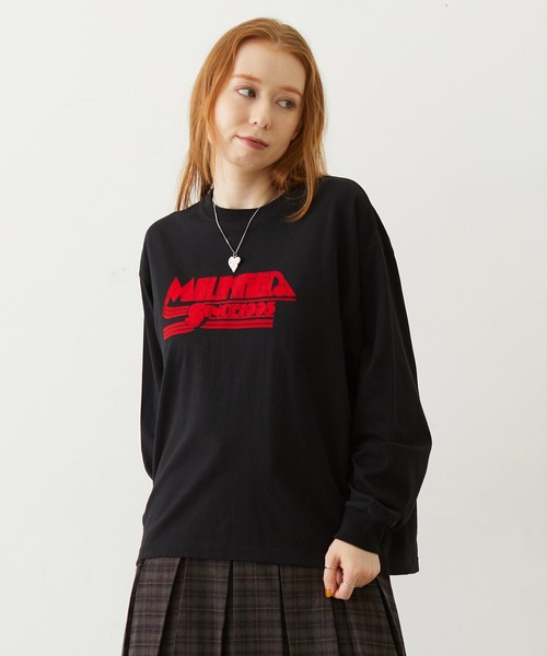MILKFED.（ミルクフェド）の「LOGO FLOCK PRINT L/S TEE（Tシャツ/カットソー・レディース・ブラック/オフホワイト/オレンジ・M/L）」の2枚目の写真