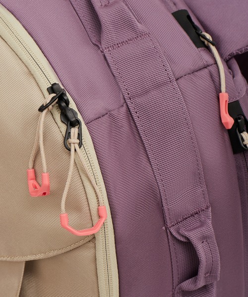 EagleCreek(イーグルクリーク)の「EagleCreek/イーグルクリーク ツアーライト トラベルパック 38L(バックパック/リュック・メンズ・ブラック/グリーン・FREE)」の16枚目の写真