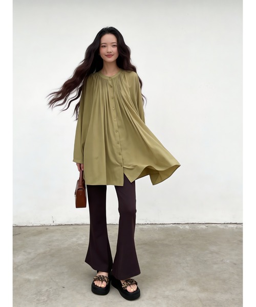 Sew loop(ソーループ)の「長袖ロング丈ギャザーたっぷりブラウス(シャツ/ブラウス・レディース・テラコッタ/マスタード/ライトグリーン/ライトブラウン・FREE)」の10枚目の写真