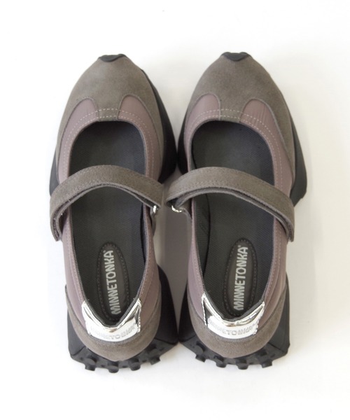 Minnetonka(ミネトンカ)の「MINNETONKA(ミネトンカ) / メリージェーンスニーカー 25M06(スニーカー・レディース・ブラウン/ブラック/ダークグレー・6/7/8/9/10)」の7枚目の写真