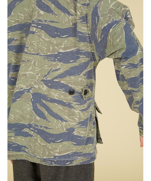 crinkle crinkle crinkle(クリンクルクリンクルクリンクル)の「【 crinkle crinkle crinkle 】 frill collar camo jacket / フリルカラーミリタリージャケット(ミリタリージャケット・レディース・ネイビー・X-LARGE)」の8枚目の写真