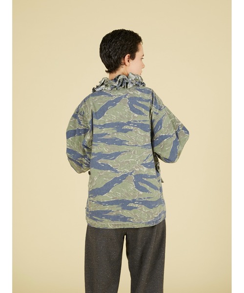 crinkle crinkle crinkle(クリンクルクリンクルクリンクル)の「【 crinkle crinkle crinkle 】 frill collar camo jacket / フリルカラーミリタリージャケット(ミリタリージャケット・レディース・ネイビー・X-LARGE)」の13枚目の写真