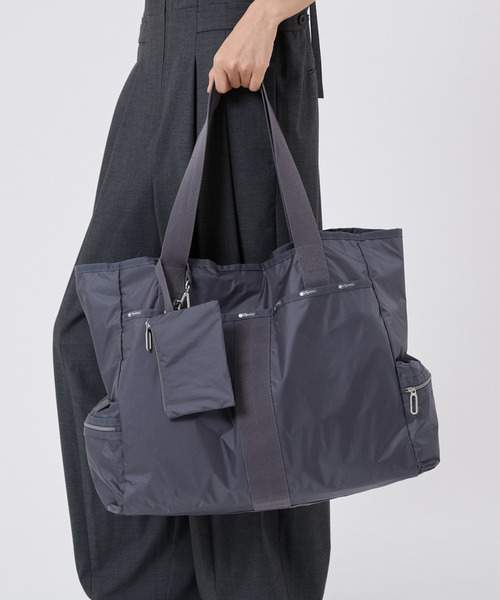 LeSportsac(レスポートサック)の「【Essential Collection×Naoko Okusa】URBAN TOTE2 シャドウグレーC(トートバッグ・レディース・グレー・FREE)」の2枚目の写真
