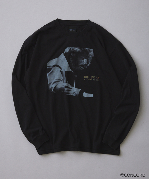 JOURNAL STANDARD relume(ジャーナルスタンダード レリューム)の「Bill Evans / ビル・エヴァンス 別注 グラフィック ロンT(Tシャツ/カットソー・メンズ・ブラック/ホワイト/ブラック系その他/グレー・LARGE/MEDIUM)」の3枚目の写真