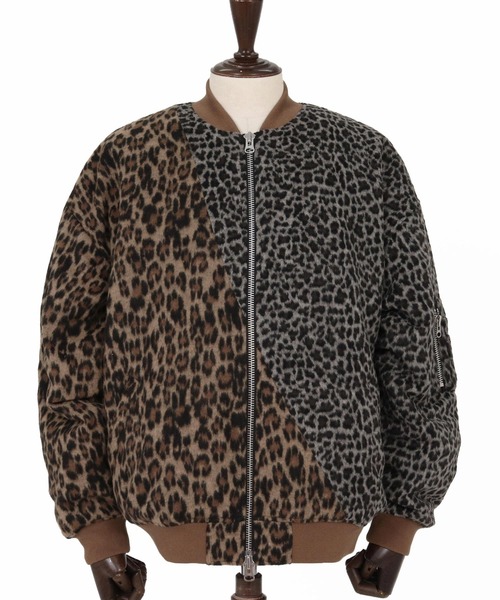 GLIMCLAP(グリムクラップ)の「mj11988-Dual-Leopard Shaggy Bomber Jacket ボンバージャケット(212-046-gla-cg)(ミリタリージャケット・メンズ・ベージュ/グレー・L/M/S)」の16枚目の写真