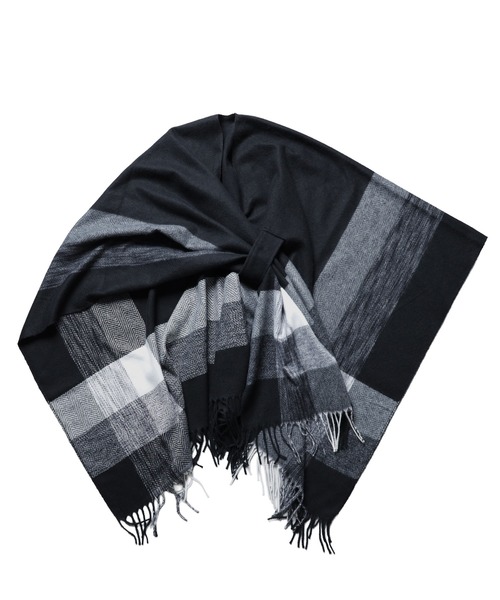 Ruze(ルゼ)の「Monochrome check poncho/モノクロームニットポンチョ(ポンチョ・レディース・ブラック・FREE)」の17枚目の写真