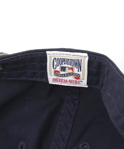 ONSPOTZ(オンスポッツ)の「AMERICAN NEEDLE STRAPBACK CAP NEW YORK YANKEES BLEACHER SEAT NAVY(キャップ・メンズ・ネイビー・FREE)」の7枚目の写真