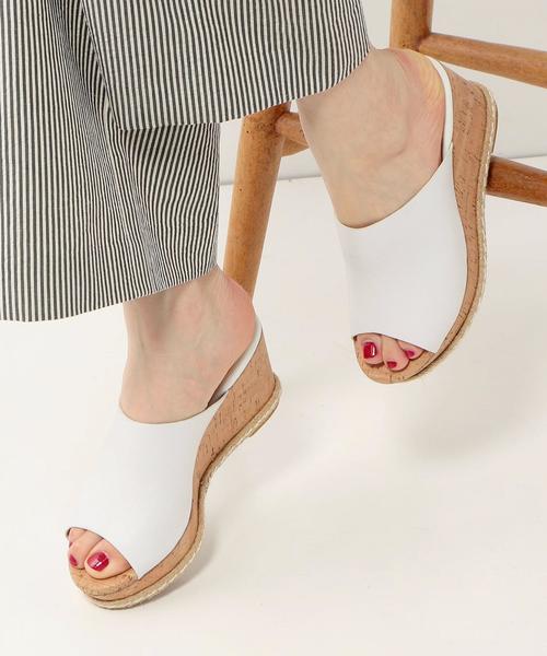 ODETTE E ODILE（オデットエオディール）の「OFC ディープラインミュールウェッジ サンダル80（サンダル・レディース・ホワイト/ブラック/ブラウン/シルバー/ゴールド/グレー・37/35/36）」の8枚目の写真