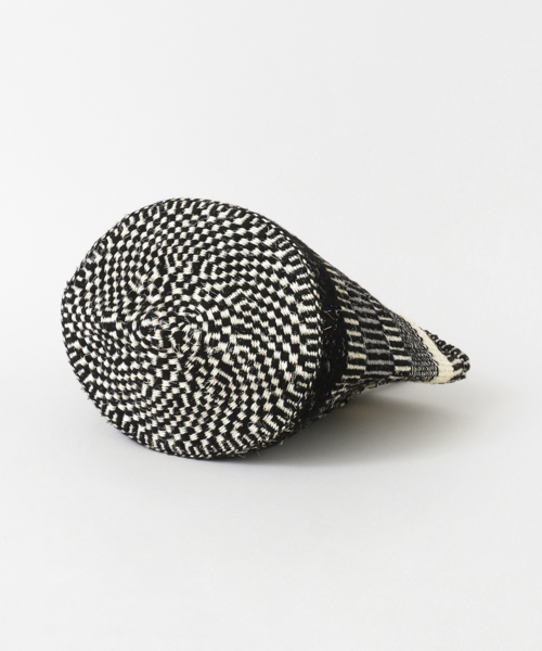 URBAN RESEARCH(アーバンリサーチ)の「ミックスボーダーサイザルバッグ(かごバッグ・レディース・ブラック系その他・FREE)」の3枚目の写真