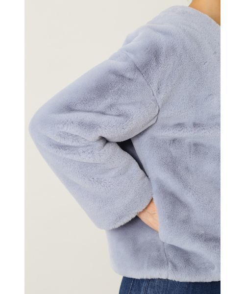 NATURAL BEAUTY BASIC（ナチュラルビューティーベーシック）の「フェイクファーブルゾン（ブルゾン・レディース・ブルー/キャメル・MEDIUM/SMALL）」の10枚目の写真