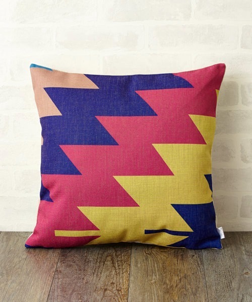 Jubilee（ジュビリー）の「北欧デザイン クッションカバー（クッション/クッションカバー・レディース・ホワイト/パープル/ネイビー/レッド/ライトグリーン/ホワイト×イエロー/グリーン/オレンジ/ブルー/レッド系その他2/ブラック系その他/ブルー系その他3/ハウンドトゥース/チャコールグレー/ブルー系その他2/ブラック×ホワイト/ライトブルー/ホワイト系その他/ブラック/ホワイト×ブラック/グリーン系その他/ブルー系その他/パープル系その他/レッド系その他/ブルーグリーン/ストライプ/グレー/グリーン系その他2・FREE）」の22枚目の写真