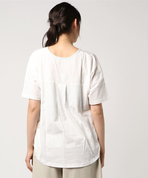 go slow caravan(ゴースローキャラバン)の「JUICY/ジューシー 裾タックプルオーバーB(Tシャツ/カットソー・レディース・ホワイト/ライトイエロー・FREE)」の4枚目の写真