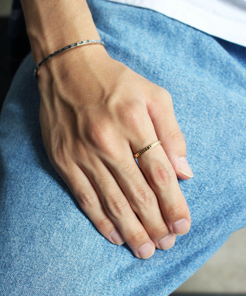 Vaya Con Dios（ヴァヤコンディオス）の「【VayaConDios/ヴァヤコンディオス】ステンレス製スリムハンドメイド風リング（リング・メンズ・ブラック/ゴールド/ピンクゴールド/シルバー・#21/#17/#19/#11/#9/#13）」の11枚目の写真