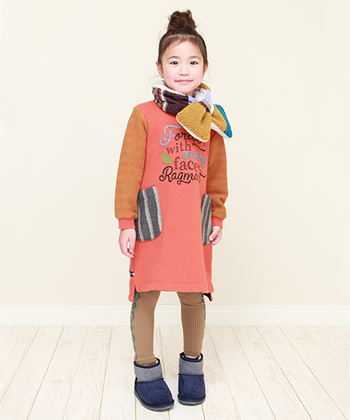 RAGMART（ラグマート）の「ロゴプリント裏毛ワンピース（ワンピース・キッズ・グリーン/ブラウン・110cm/100cm/120cm/130cm）」の4枚目の写真