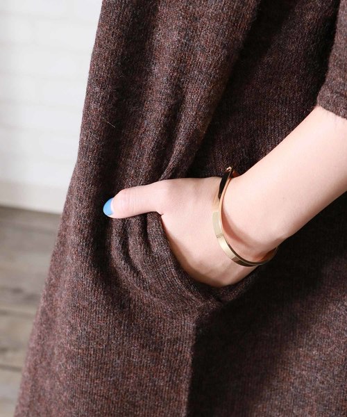 HER CLOSET（ハークローゼット）の「【HERCLOSET】ヤクライクフロントスリットロングニット（ワンピース・レディース・チャコールグレー/ブラック/ネイビー/ブラウン/カーキ/アイボリー/杢グレー/ベージュ系その他/ワイン・M）」の17枚目の写真