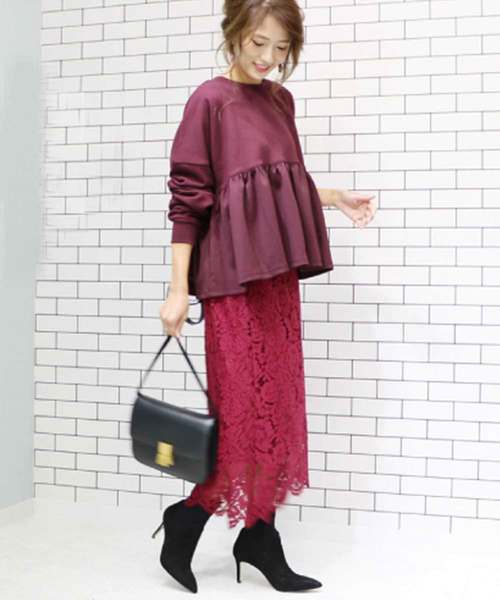 M y u(ミュー)の「裾フレア裏毛プルオーバー(Tシャツ/カットソー・レディース・ブラック/カーキ/ボルドー/パープル/グレイッシュベージュ/アイボリー/グレー/サックスブルー・M)」の8枚目の写真