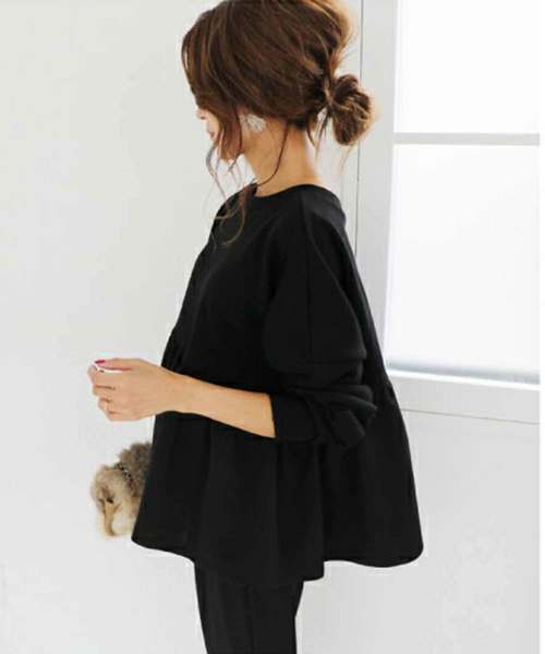 M y u(ミュー)の「裾フレア裏毛プルオーバー(Tシャツ/カットソー・レディース・ブラック/カーキ/ボルドー/パープル/グレイッシュベージュ/アイボリー/グレー/サックスブルー・M)」の16枚目の写真