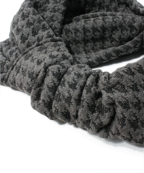 ROSE BUD（ローズバッド）の「LR-13233 HOUNDSTOOTH TURBAN（ヘアバンド・レディース・ロイヤルブルー/レッド/グレー・ONE SIZE）」の5枚目の写真