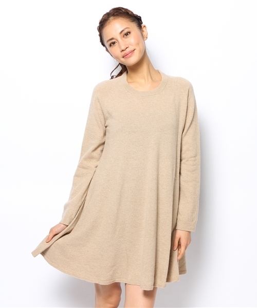 Ray BEAMS(レイビームス)の「◎□Ray BEAMS / クルーネックフレアーニットワンピース(ワンピース・レディース・オフホワイト/グレー/インディゴブルー/ベージュ・ONE SIZE)」の1枚目の写真