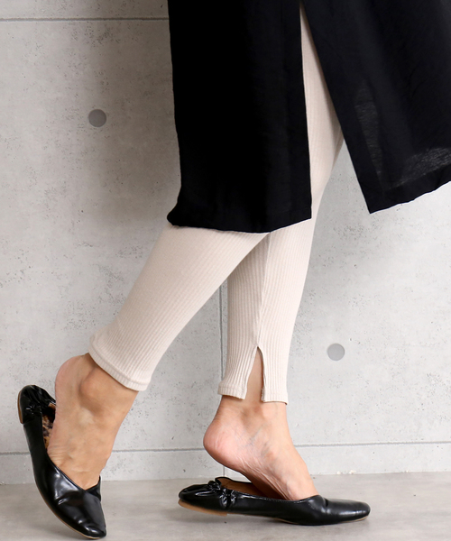 CHARM BERRY TIC（チャームベリーチック）の「スリット入りリブレギンス（レギンス/スパッツ・レディース・ブラック/グレー/カーキ/ライトグレー/アイボリー/グレイッシュベージュ/ベージュ/ブラウン/キャメル・S～Ｍ/M～Ｌ/M-L/S-M）」の7枚目の写真