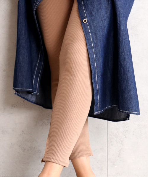 CHARM BERRY TIC（チャームベリーチック）の「スリット入りリブレギンス（レギンス/スパッツ・レディース・ブラック/グレー/カーキ/ライトグレー/アイボリー/グレイッシュベージュ/ベージュ/ブラウン/キャメル・S～Ｍ/M～Ｌ/M-L/S-M）」の15枚目の写真