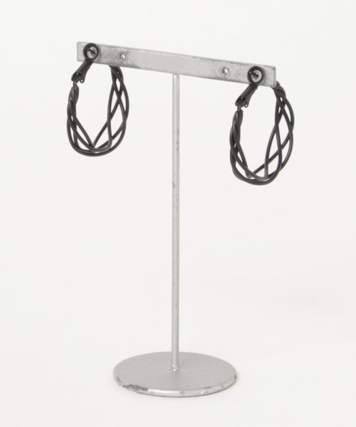 カヤ（カヤ）の「【カヤ】重ねねじりフープピアス（ピアス（両耳用）・レディース・ブラック/シルバー/ゴールド・FREE）」の4枚目の写真