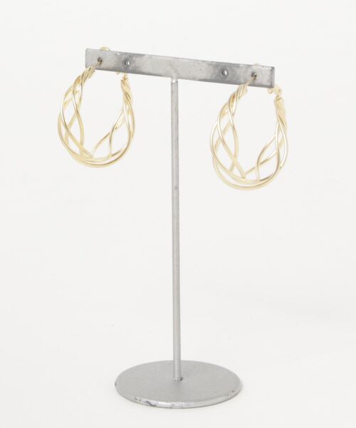 カヤ（カヤ）の「【カヤ】重ねねじりフープピアス（ピアス（両耳用）・レディース・ブラック/シルバー/ゴールド・FREE）」の3枚目の写真