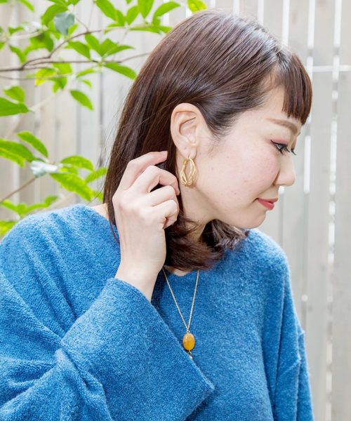 カヤ（カヤ）の「【カヤ】重ねねじりフープピアス（ピアス（両耳用）・レディース・ブラック/シルバー/ゴールド・FREE）」の6枚目の写真