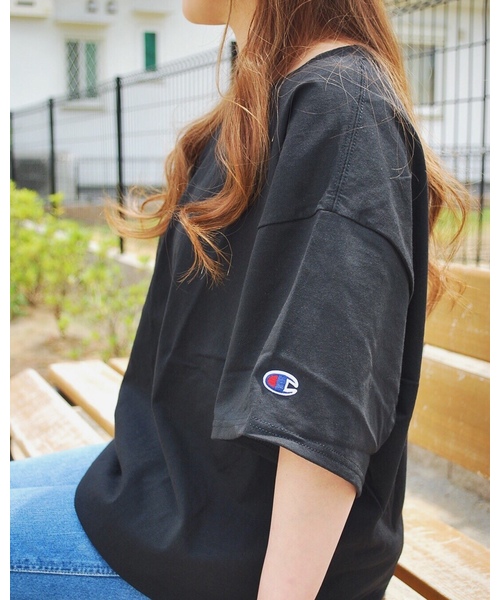Champion(チャンピオン)の「【お気に入り数12万人突破】Champion Authentic T-SHIRTS/チャンピオン サイズ展開多数 コットン 無地 1/2スリーブ 半袖 Tシャツ(Tシャツ/カットソー・レディース・ホワイト/ネイビー/グレー/ブラック/ダークグリーン/パープル/マルーン/サンドベージュ/アッシュグレー/ライトブルー/レッド/チャコールグレー/ダークパープル/ブルー・S/M/L/XL/XXL)」の16枚目の写真