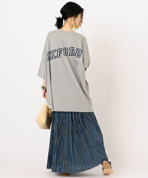 SHIPS(シップス)の「カレッジビッグTee(Tシャツ/カットソー・レディース・オフホワイト/ダークグレー/ネイビー・ONE SIZE)」の13枚目の写真