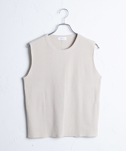 WEGO(ウィゴー)の「WEGO VINTAGE/テレコバックスリットノースリーブTシャツ(Tシャツ/カットソー・レディース・グリーン系その他/ライトベージュ/ブラック・FREE)」の1枚目の写真
