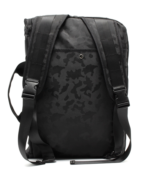 And A(アンドエー)の「迷彩メッセンジャーリュック(バックパック/リュック・メンズ・ブラック/カーキ・FREE)」の13枚目の写真