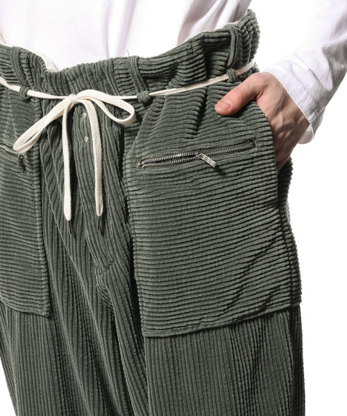 ATTACHMENT（アタッチメント）の「コットンコーデュロイ　バギーパンツ（その他パンツ・メンズ・ライトベージュ/グリーン系その他/ダークベージュ・1/2/3）」の8枚目の写真