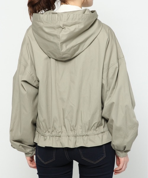 Heather（ヘザー）の「ペプラムシャツフーディパーカー　875800（マウンテンパーカー・レディース・ベージュ/カーキ/アイボリー・FREE）」の4枚目の写真