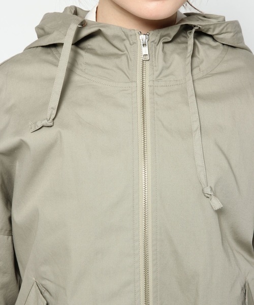 Heather（ヘザー）の「ペプラムシャツフーディパーカー　875800（マウンテンパーカー・レディース・ベージュ/カーキ/アイボリー・FREE）」の13枚目の写真