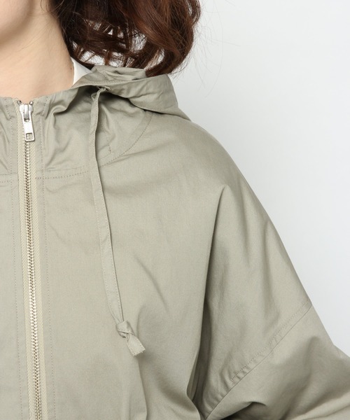 Heather（ヘザー）の「ペプラムシャツフーディパーカー　875800（マウンテンパーカー・レディース・ベージュ/カーキ/アイボリー・FREE）」の5枚目の写真