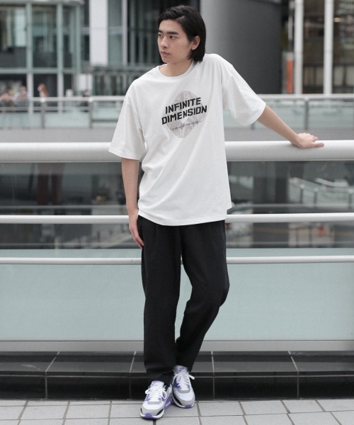 PBLIM（ページボーイリム）の「【PAGEBOYLIM】デジタルグラフィックTシャツ（Tシャツ/カットソー・レディース・ホワイト/ブラック・MEDIUM/X-LARGE）」の4枚目の写真