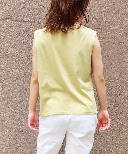 Riberry（リベリー）の「ネックスラッシュノースリT（Tシャツ/カットソー・レディース・オフホワイト/ブラック/ベージュ/グリーン/カーキ・FREE）」の15枚目の写真