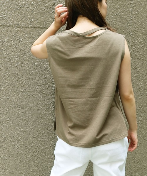 Riberry（リベリー）の「ネックスラッシュノースリT（Tシャツ/カットソー・レディース・オフホワイト/ブラック/ベージュ/グリーン/カーキ・FREE）」の17枚目の写真