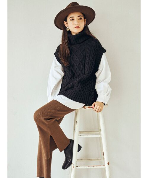 MURUA（ムルーア）の「リブフィットフレアパンツ（その他パンツ・レディース・ブラック/アイボリー/モカ・FREE）」の5枚目の写真