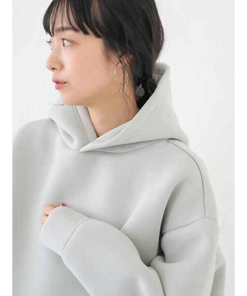 earth music&ecology（アースミュージックアンドエコロジー）の「きれいめフード付きパーカー　＊（パーカー・レディース・ベージュ/サックスブルー/アイボリー/モカ・FREE）」の14枚目の写真