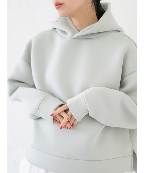 earth music&ecology（アースミュージックアンドエコロジー）の「きれいめフード付きパーカー　＊（パーカー・レディース・ベージュ/サックスブルー/アイボリー/モカ・FREE）」の16枚目の写真