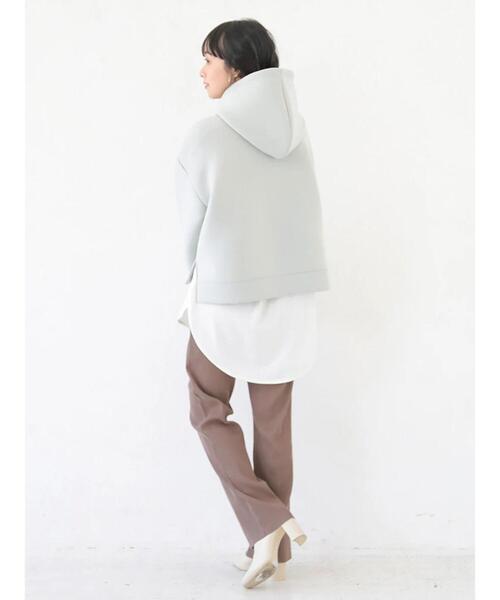 earth music&ecology（アースミュージックアンドエコロジー）の「きれいめフード付きパーカー　＊（パーカー・レディース・ベージュ/サックスブルー/アイボリー/モカ・FREE）」の21枚目の写真