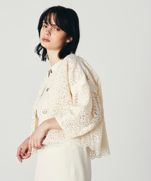 マリリンムーン レース　ブルゾン　ペプラム ベージュ　ライトアウター　光沢感 Marilyn Moon（マリリンムーン）の「レースミラノリブジャケット
