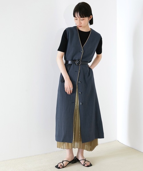 EMMA（EMMA CLOTHES）（エマ）の「【EMMA】リネン混パイピングノースリーブワンピース（ワンピース・レディース・ベージュ/ネイビー・FREE）」の2枚目の写真